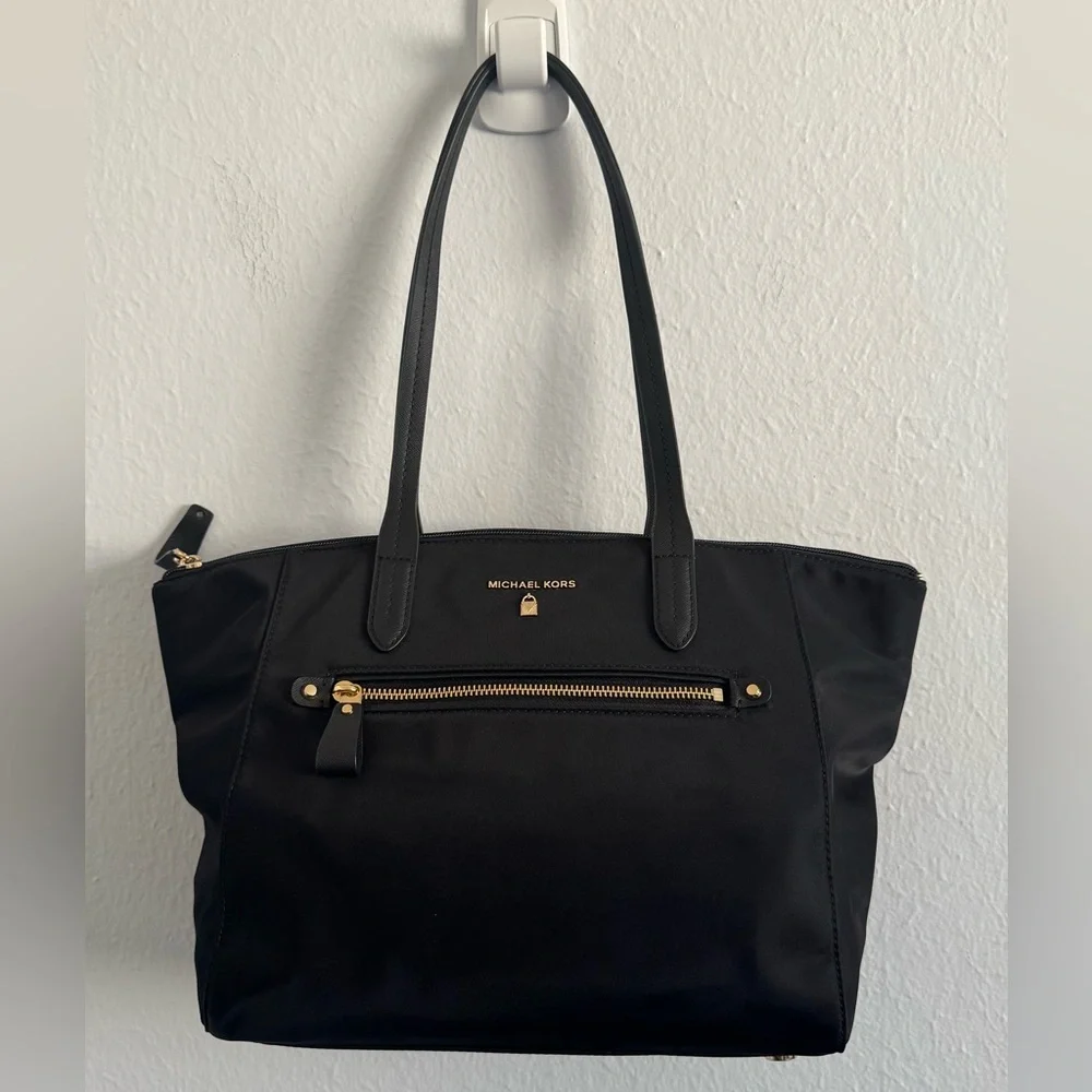 Michael Kors Black Nylon Tote Bag with Gold Hardware - Picture 8 of 10